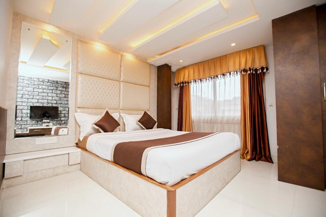 Hotel Maneck Ooty Ngoại thất bức ảnh